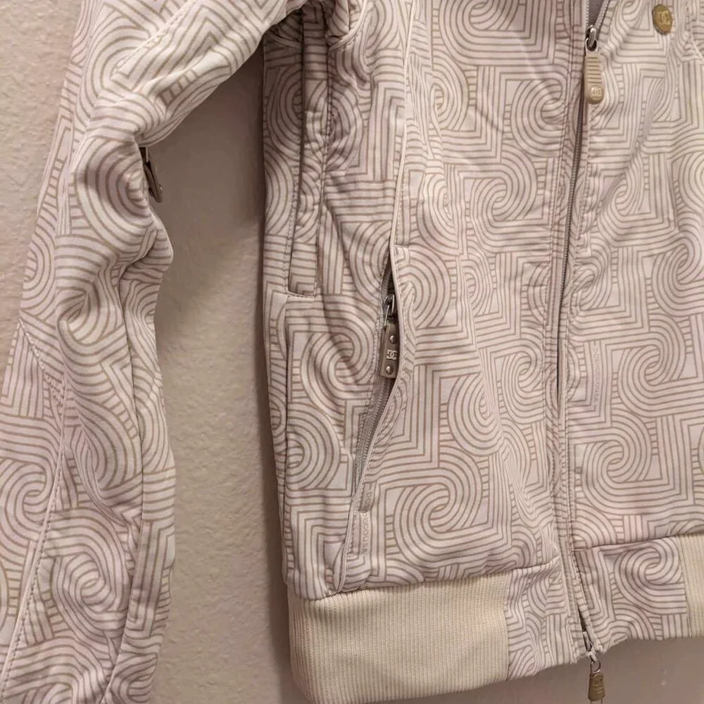 DC Softshell Jacket - S - Picture 6 of 11